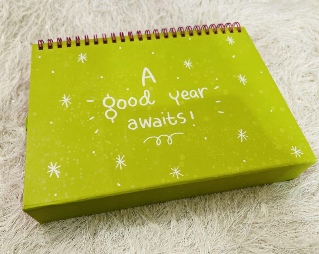 Lost in the World of Alicia Souza: A Planner Lover's Journey - Desk Calendar - TheMemoryBites
