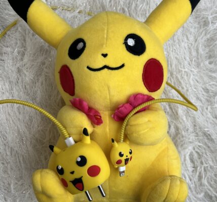 Hooked on Pikachu : A Claw Machine Adventure - Pikachu With Cable Accessories - TheMemoryBites
