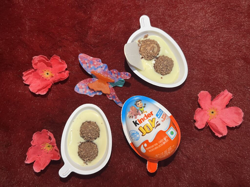 A Little Surprise, A Lot of Joy: The Kinder Joy Experience - Inside - TheMemoryBites