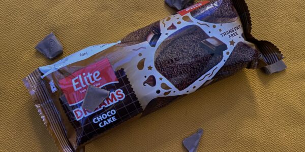 Elite Chocolate Bar Cake: A Decadent Delight for Chocolate Lovers - Chocolate Cake - TheMemoryBites