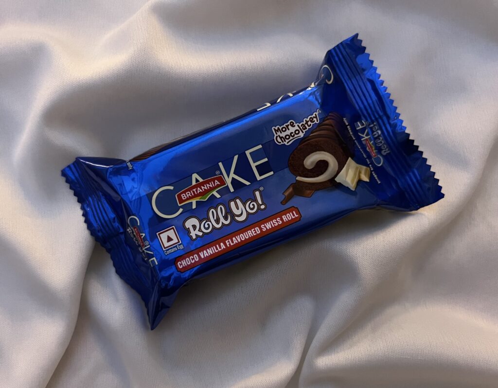 Satisfy Your Cravings with Britannia Roll Yo! Swiss Roll Cake - Swiss cake - TheMemoryBites