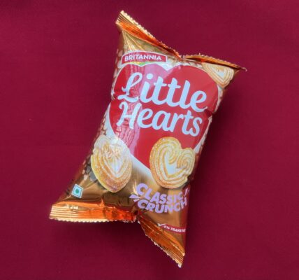 Britannia Little Hearts in a Pack: The Snack That Stole My Heart - Little Hearts - TheMemoryBites