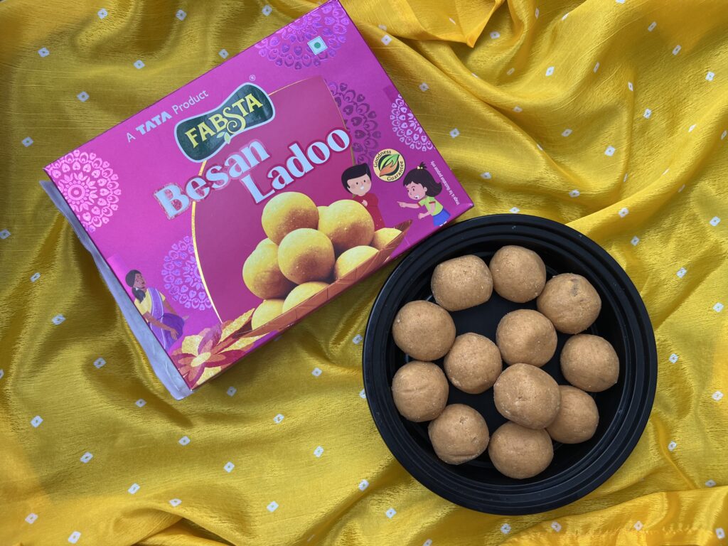 Fabsta Besan Ladoo: Tradition Wrapped in Sweet Perfection - Fabsta Besan Ladoo pack - TheMemoryBites