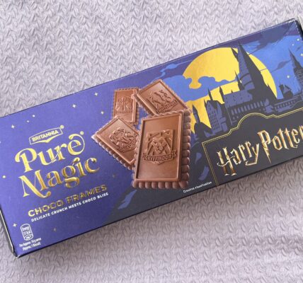 A Bite of Magic: Discovering Britannia Harry Potter Choco Frames - Harry Potter Biscuits - TheMemoryBites