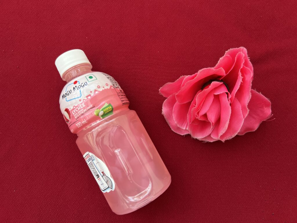 Exploring the Flavors of Mogu Mogu: A Chewy Juice Experience - Mogu Mogu Lychee Flavours - TheMemoryBites