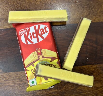 A Zesty Break: Unwrapping the New KitKat Lemony Lime🍋 - Kitkat Lemony - TheMemoryBites