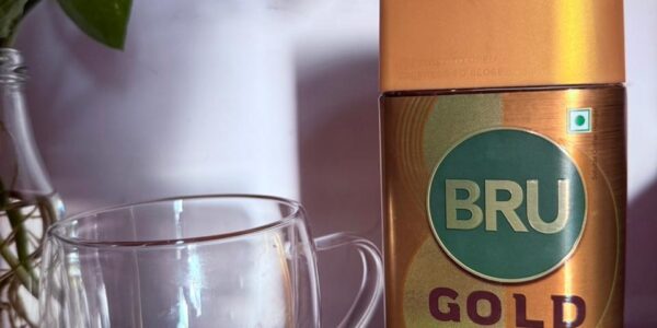 Busy Days, Quiet Pauses, and Coffee That Always Says Yes - TheMemoryBites